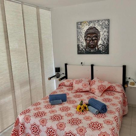 Large Loft In Los Cristianos With Wi-Fi And Pool Arona  Eksteriør billede