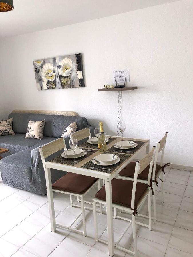 Large Loft In Los Cristianos With Wi-Fi And Pool Arona  Eksteriør billede