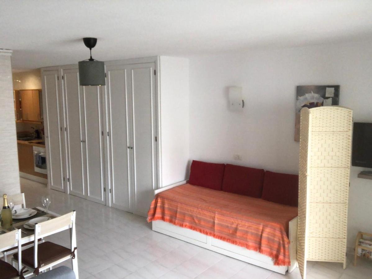 Large Loft In Los Cristianos With Wi-Fi And Pool Arona  Eksteriør billede